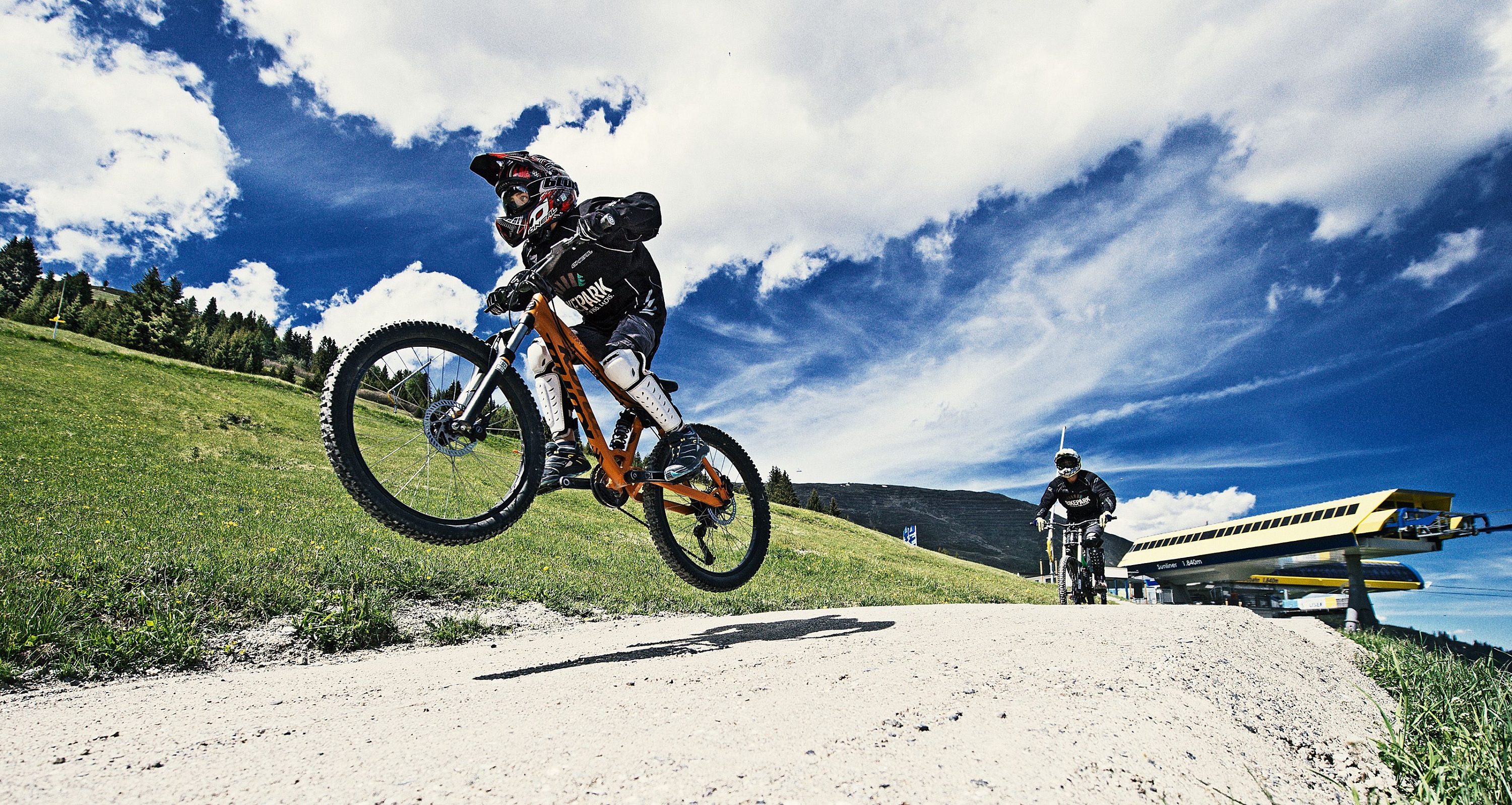 Downhiller im Bike Park Serfaus-Fiss-Ladis
